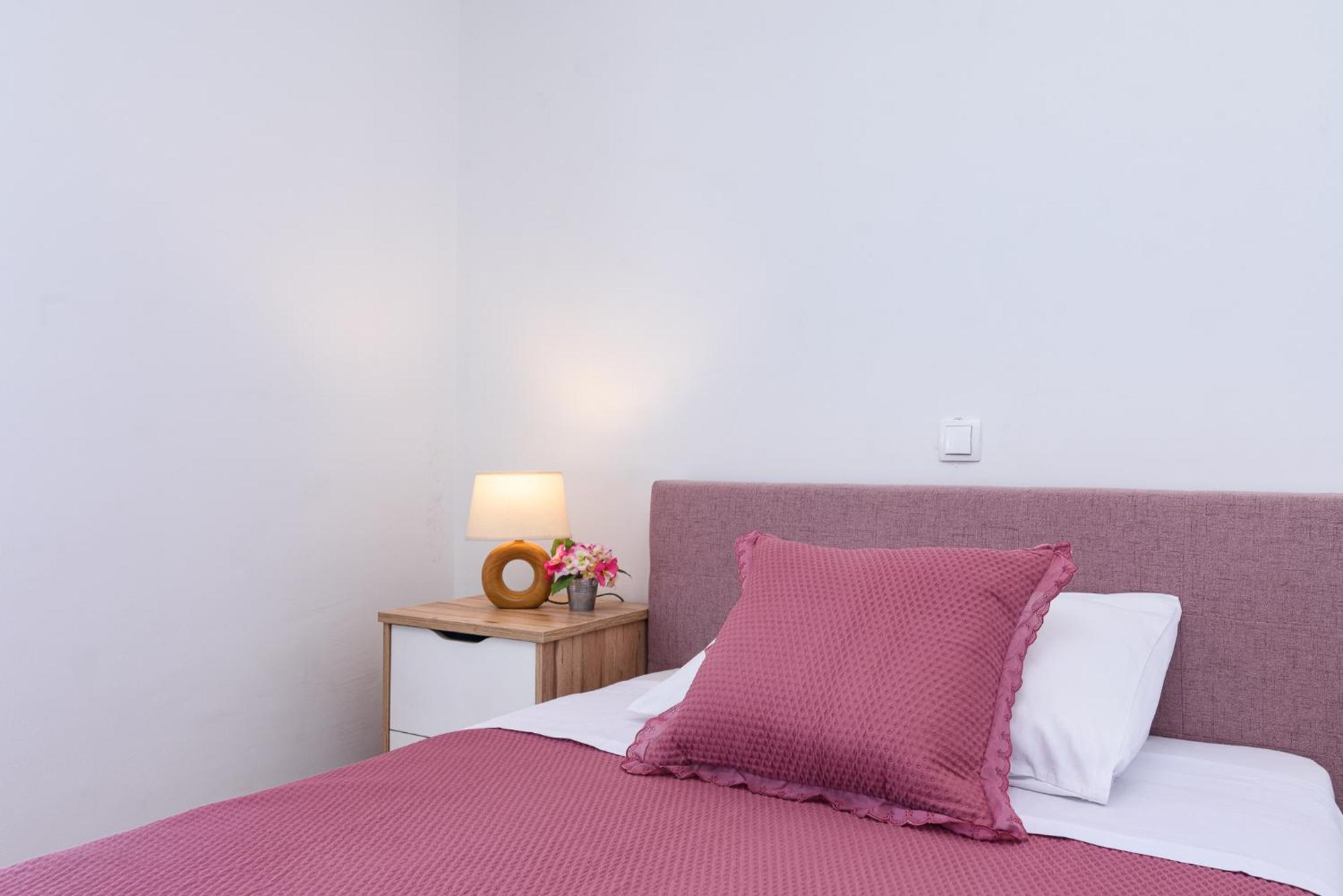 Apartments Eva Trogir Bagian luar foto