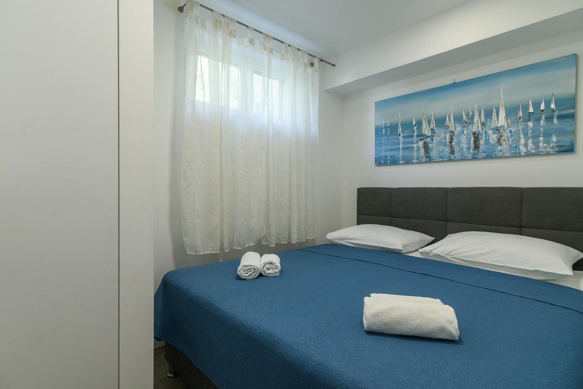 Apartments Eva Trogir Bagian luar foto