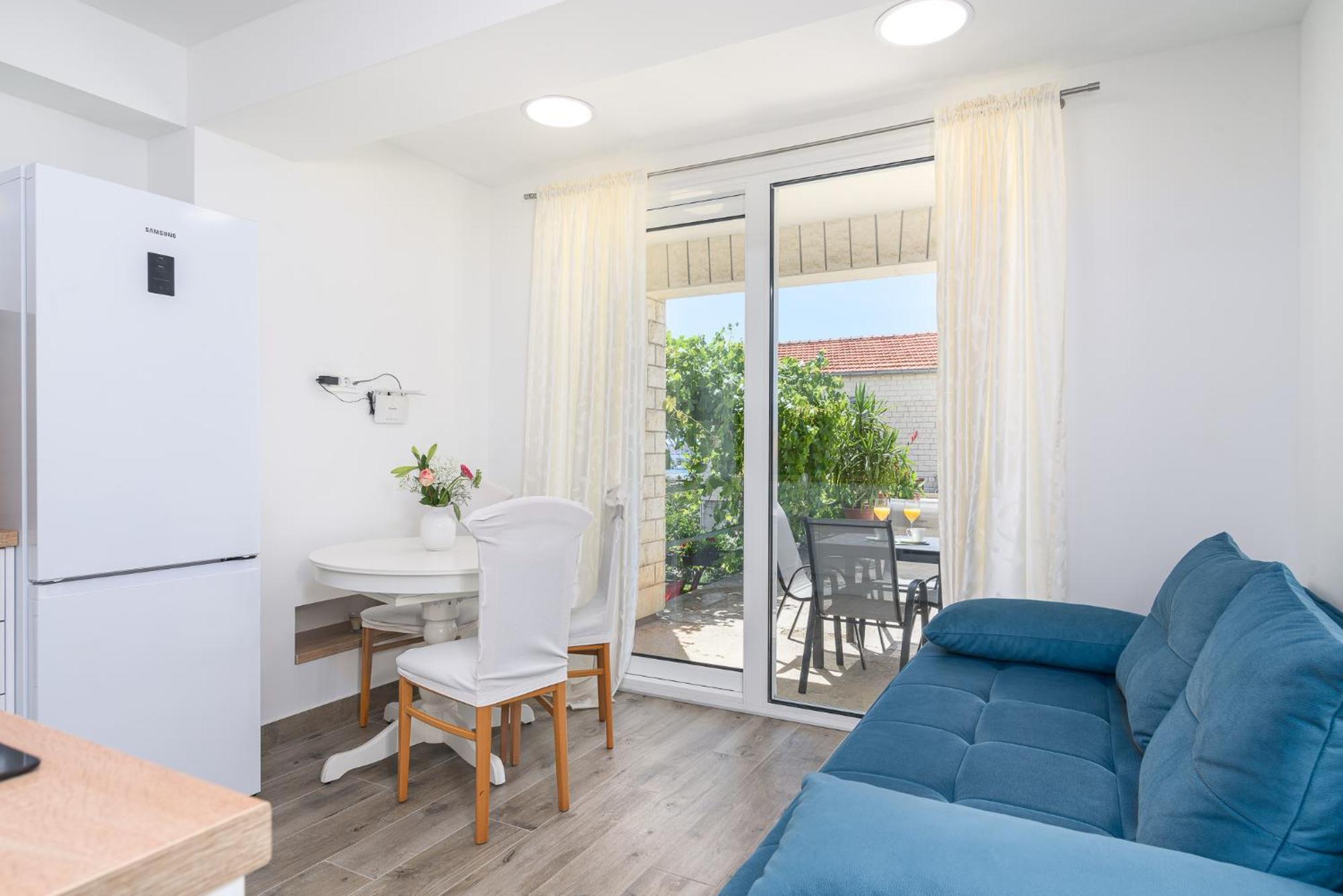 Apartments Eva Trogir Bagian luar foto